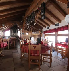 Eetzaal boven, restaurant Le Loup Blanc