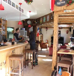 van Le 5 à 7 siète