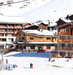 Vanaf de pistes naar Le 5 à 7 siète