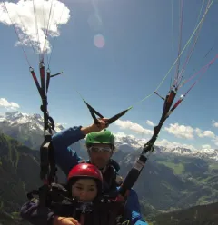 Paragliding met Aéroplagne