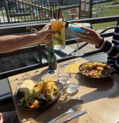 repas et cocktail