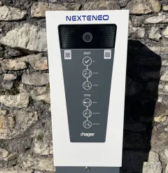 Borne de recharge pour véhicule électrique_Champagny-en-Vanoise