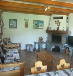 Salon / Eetkamer van het chalet les Gentianes