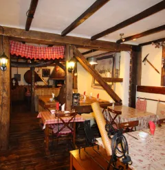 Restaurant, Chez Marie