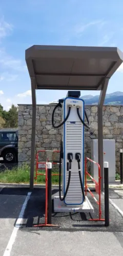 Borne recharge véhicule électrique de Bellentre