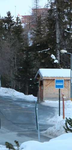 Shuttlehalte rond punt Plagne Bellecôte_La Plagne
