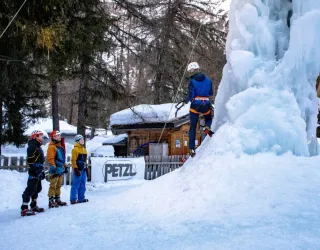 Initiation à l'escalade sur glace