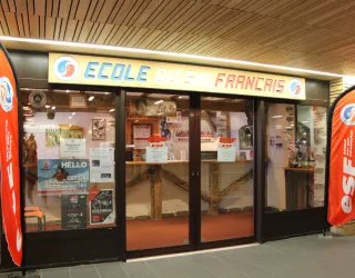 Ingang van de ESF (Franse skischool) Plagne Centre