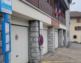 Shuttlebushalte, school van Macot_La Plagne Tarentaise