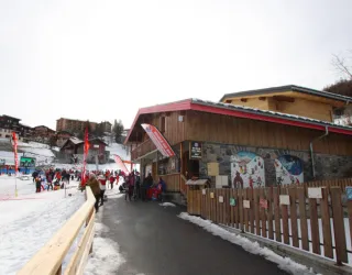 Toegang tot de ESF (Franse Skischool )van Montchavin