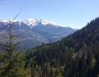 Pad van het gehucht La Pesée, vallei van la Plagne