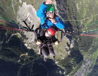 Paragliding met Aéroplagne