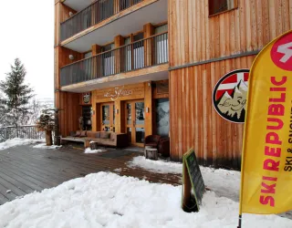 Toegang tot de winkel Ski Republic