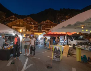 Ambachtelijke avondmarkt_Champagny-en-Vanoise