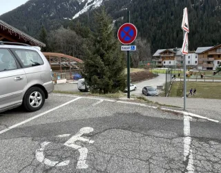 Parking PMR - Route des Caves