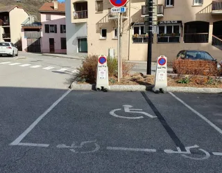 Place de parking PMR