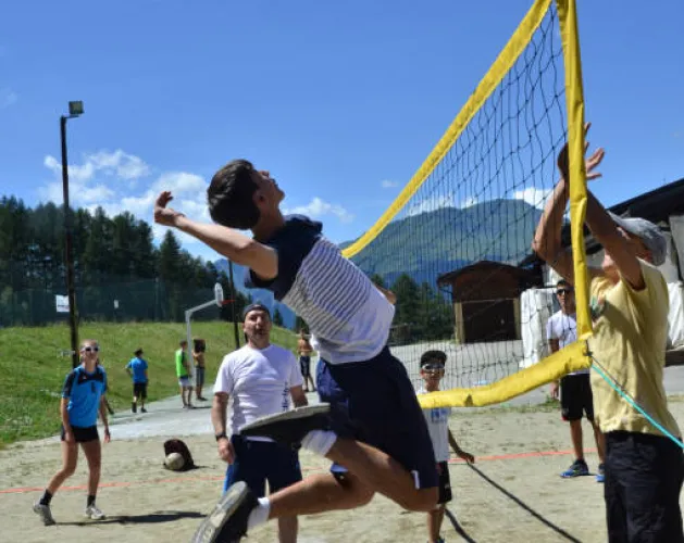 Terrain de volley aux Coches