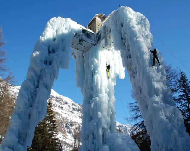 Ijstoren - Tour de glace