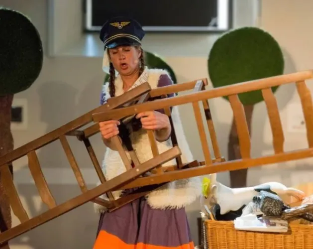 Voorstelling - Tussendoortje | Oeps! Weer een streek van Ninon! Cie La baraque à plumes_Aime-la-Plagne