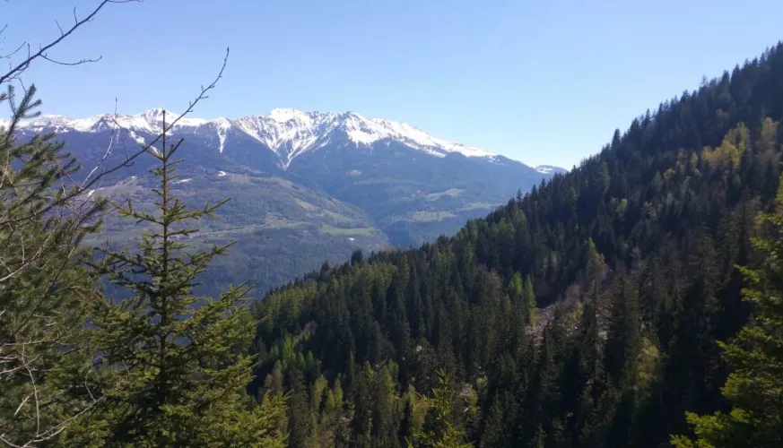 Pad van het gehucht La Pesée, vallei van la Plagne