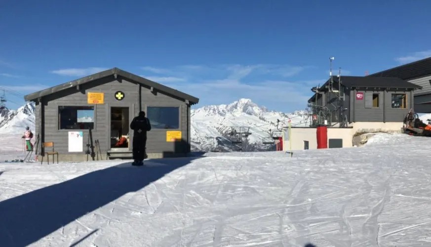 Hulppost in Le Bijolin