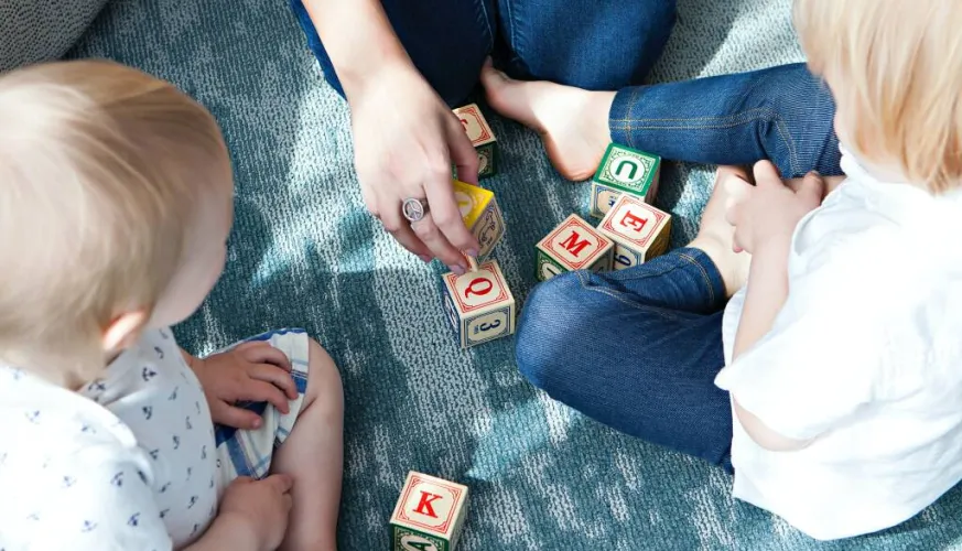 Lijst van babysitters