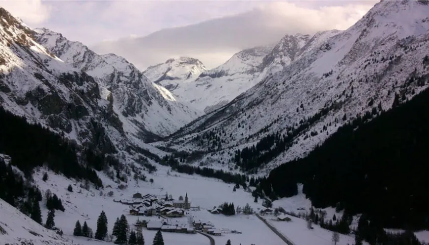 Uitstapje met sneeuwschoenen: Ontdek de besneeuwde vallei van Champagny_Champagny-en-Vanoise