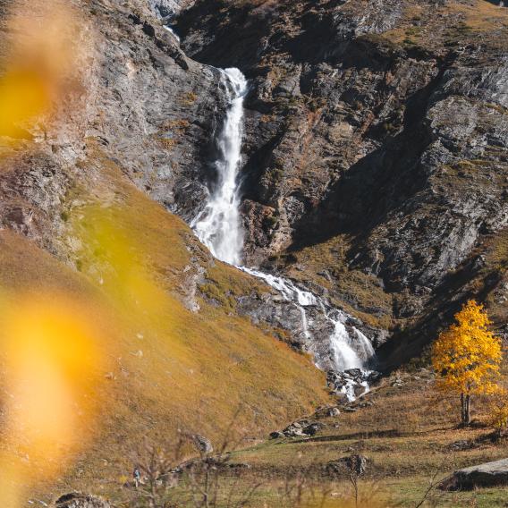 Champagny - Cascade du Py en automne