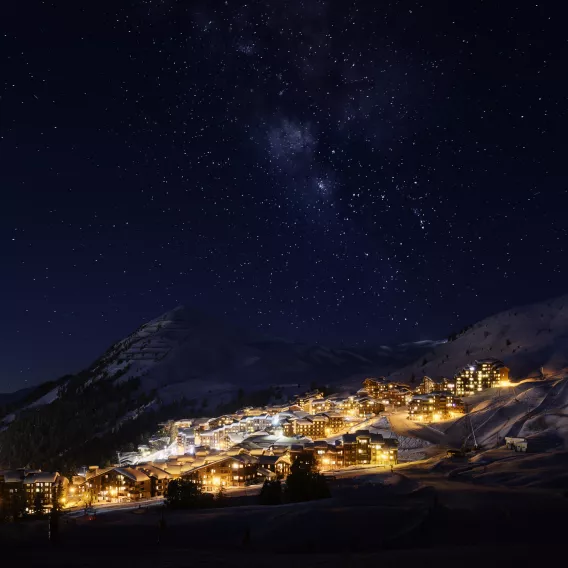 Belle Plagne sous la nuit étoilée