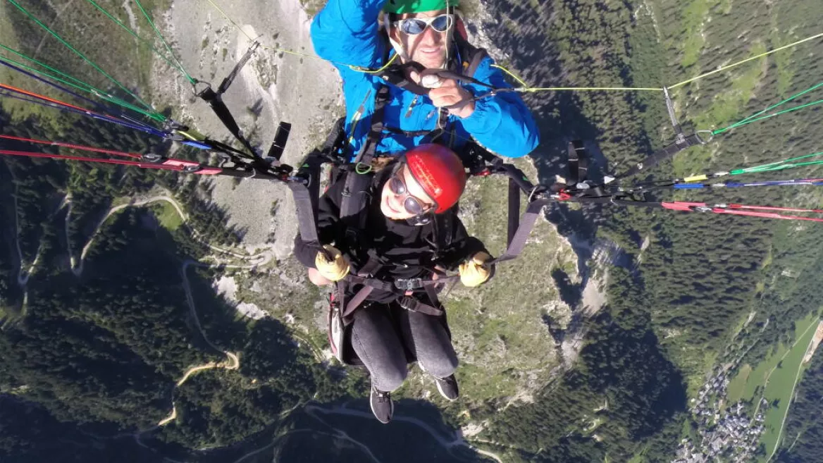 Paragliding met Aéroplagne
