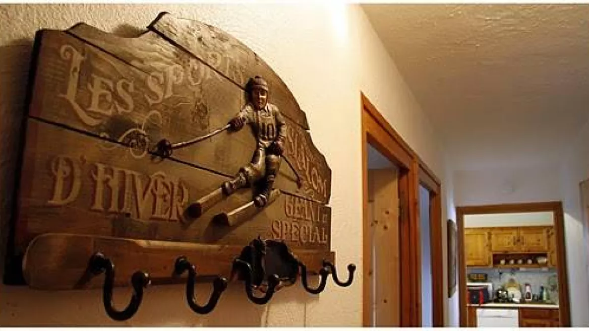 Kapstok bij de ingang van het appartement