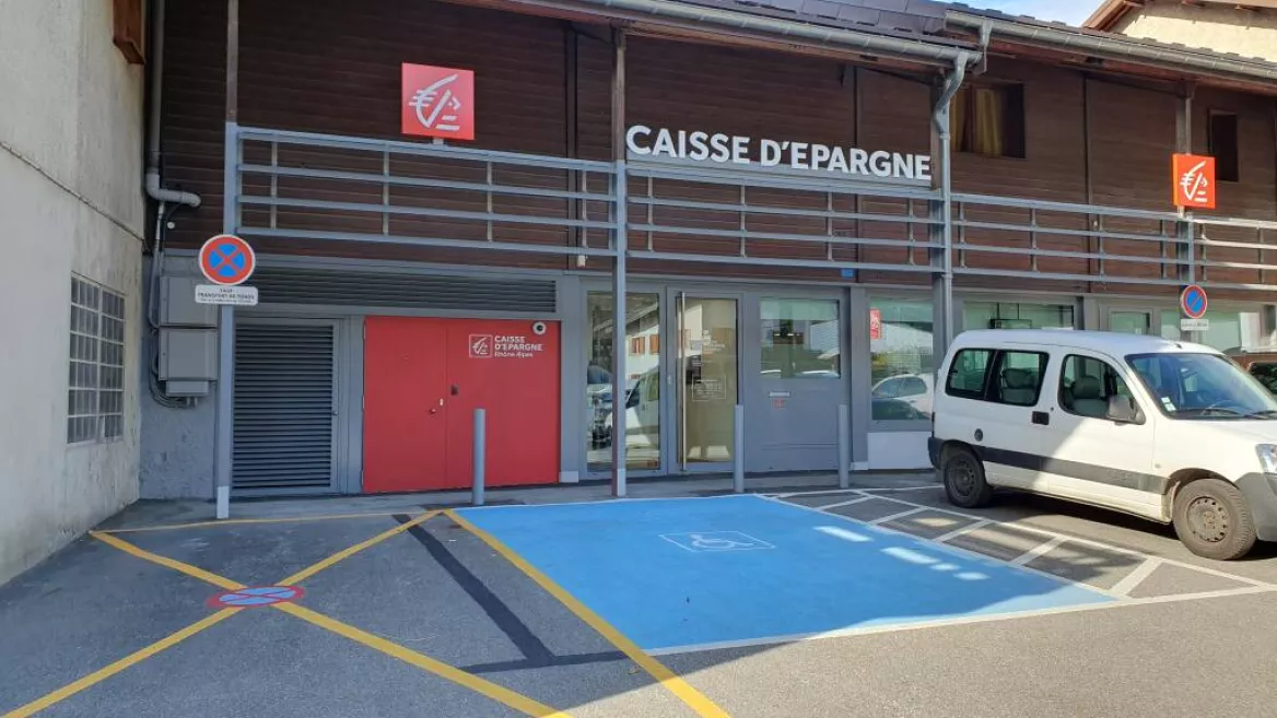 Place de parking PMR