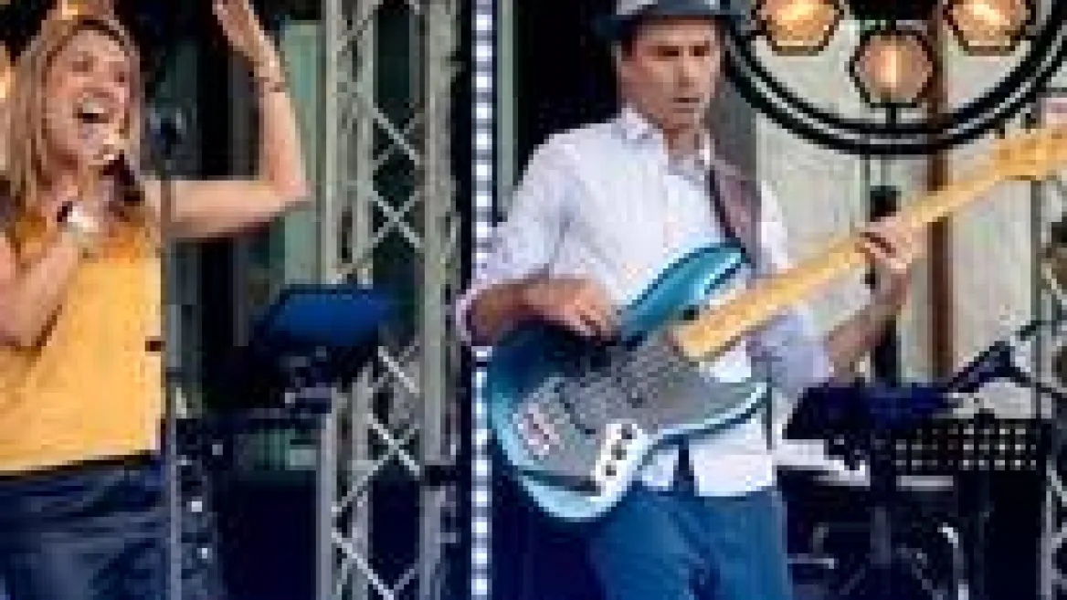 De 6000D van Dare2B - Concert van Groovinours_Aime-la-Plagne