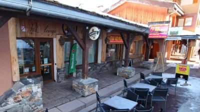 Pub White Lines te Coches