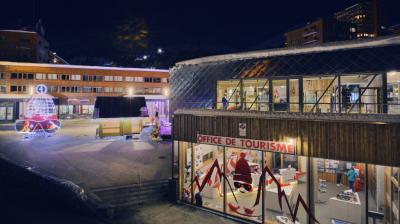 Extérieur Office de Tourisme de Plagne Centre office tourisme sm.jpg
