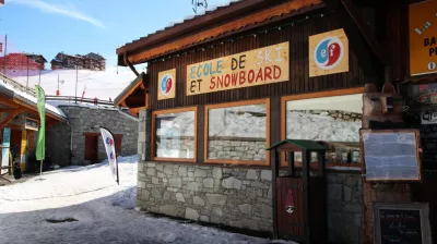 Ingang van het bureel van de ESF