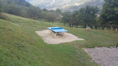 table de ping pong aire de jeux de macot - vallée de la Plagne
