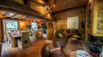 Salon - salle à manger- cuisine Chalet Le Ferme aux Biches