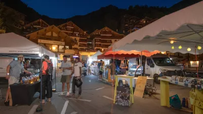 Ambachtelijke avondmarkt_Champagny-en-Vanoise