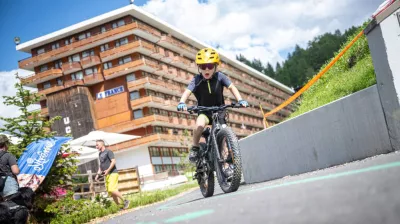 SUPER8 - Superdubbele slalom_La Plagne