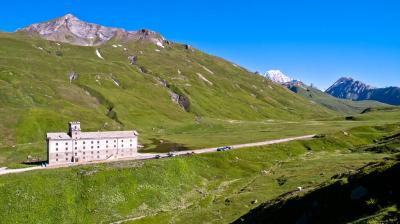 Col du Petit Saint-Bernard et son hospice