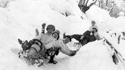 Film commenté : Les sports d'hiver en Savoie Mont Blanc, toute une aventure !_La Plagne Tarentaise