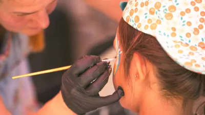 Het is carnaval! Kinderen schminken_La Plagne